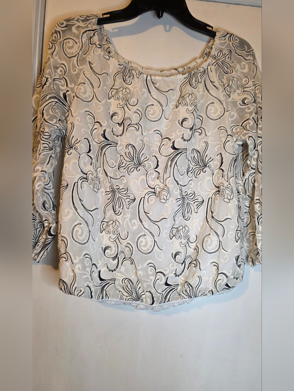 Alice +Olivia Off The Shoulder Medium